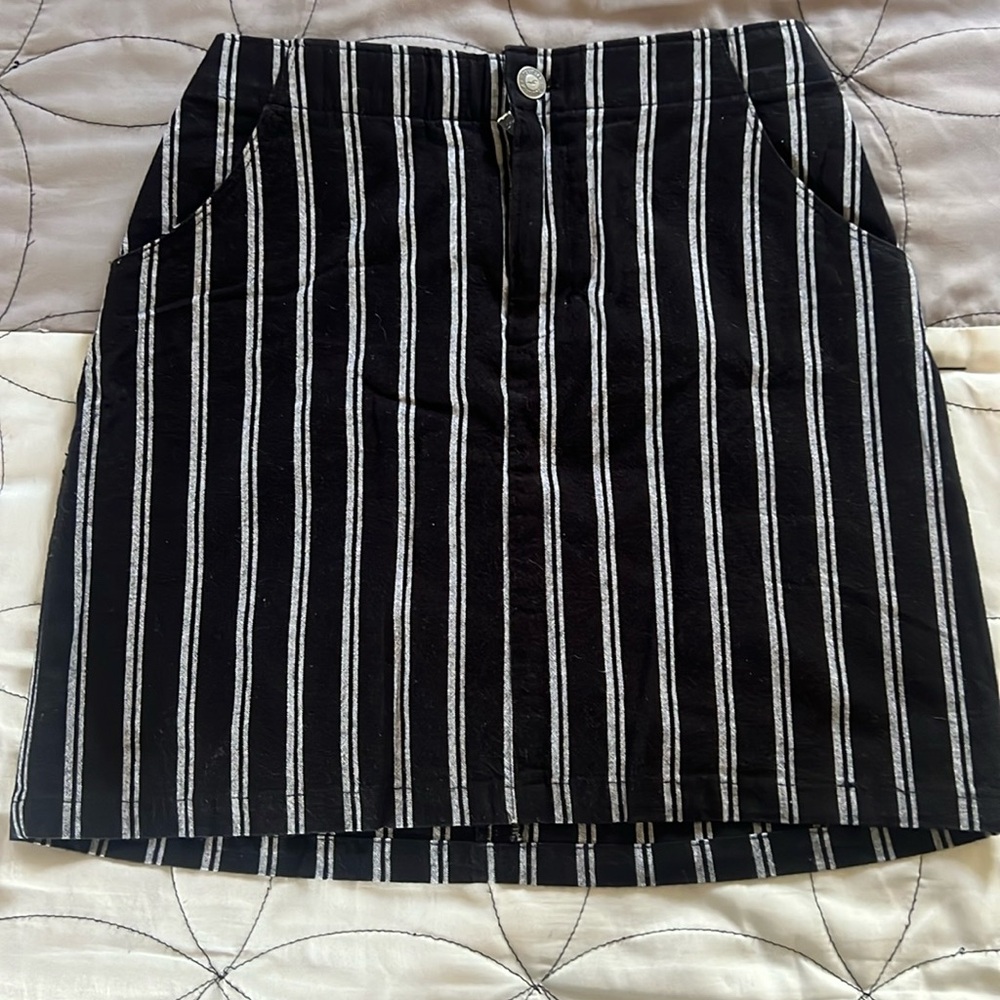 Stripped skirt
